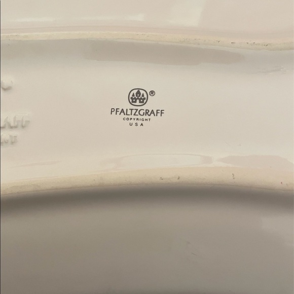 Pfaltzgraff Christmas Stocking Shaped cookie dish - Picture 3 of 4